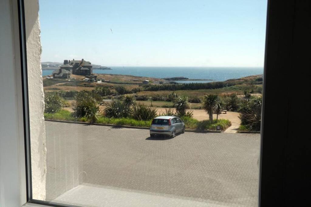 Plas Darien-3 Bed Apt- Sea Views - Sleeps 5 Трирддур Экстерьер фото